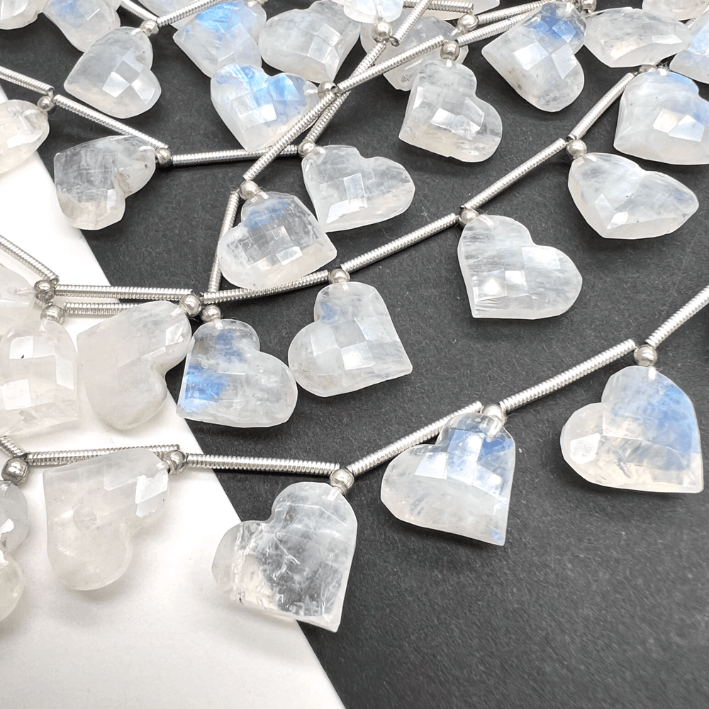 ブルームーンストーン*ぷっくりハートカット*約11×13ｍｍ前後*MI005 - 08106 - aoneko_gems