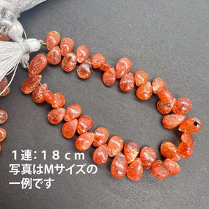1/2連＊ぎらぎらギラつく太陽のようなサンストーン＊スムースペアシェイプ連 - aoneko_gems