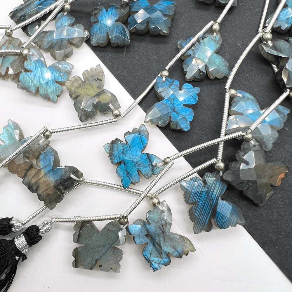 ラブラドライト*蝶々♪バタフライカット*約12×13ｍｍ*MK005 - 07903 - aoneko_gems