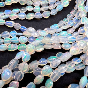 1/4連*エチオピアオパール*大きめオーバルカット連*約6×4.5～8×7.5ｍｍ前後 - aoneko_gems