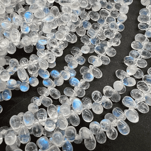 1/4連*A品質*透明感抜群♪小さめぷる粒*ブルームーンストーン＊スムースドロップ連 - aoneko_gems