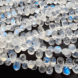 1/4連*A品質*透明感抜群♪小さめぷる粒*ブルームーンストーン＊スムースドロップ連 - aoneko_gems
