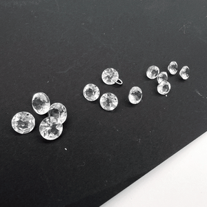 フロント穴あり*高品質ホワイトトパーズ*ラウンドファセットカット*４ｍｍ・５ｍｍ・６ｍｍ - aoneko_gems