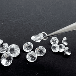 フロント穴あり*高品質ホワイトトパーズ*ラウンドファセットカット*４ｍｍ・５ｍｍ・６ｍｍ - aoneko_gems