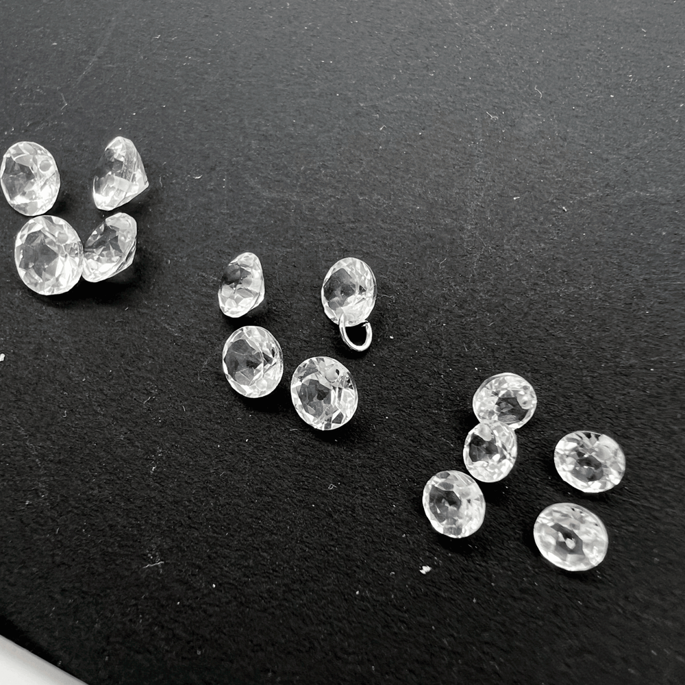 フロント穴あり*高品質ホワイトトパーズ*ラウンドファセットカット*４ｍｍ・５ｍｍ・６ｍｍ - aoneko_gems