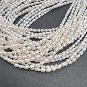 高品質ぴっかぴかテリテリ*ライス*ホワイト*淡水パール*約5.5×3.0ｍｍ前後*RJ - aoneko_gems