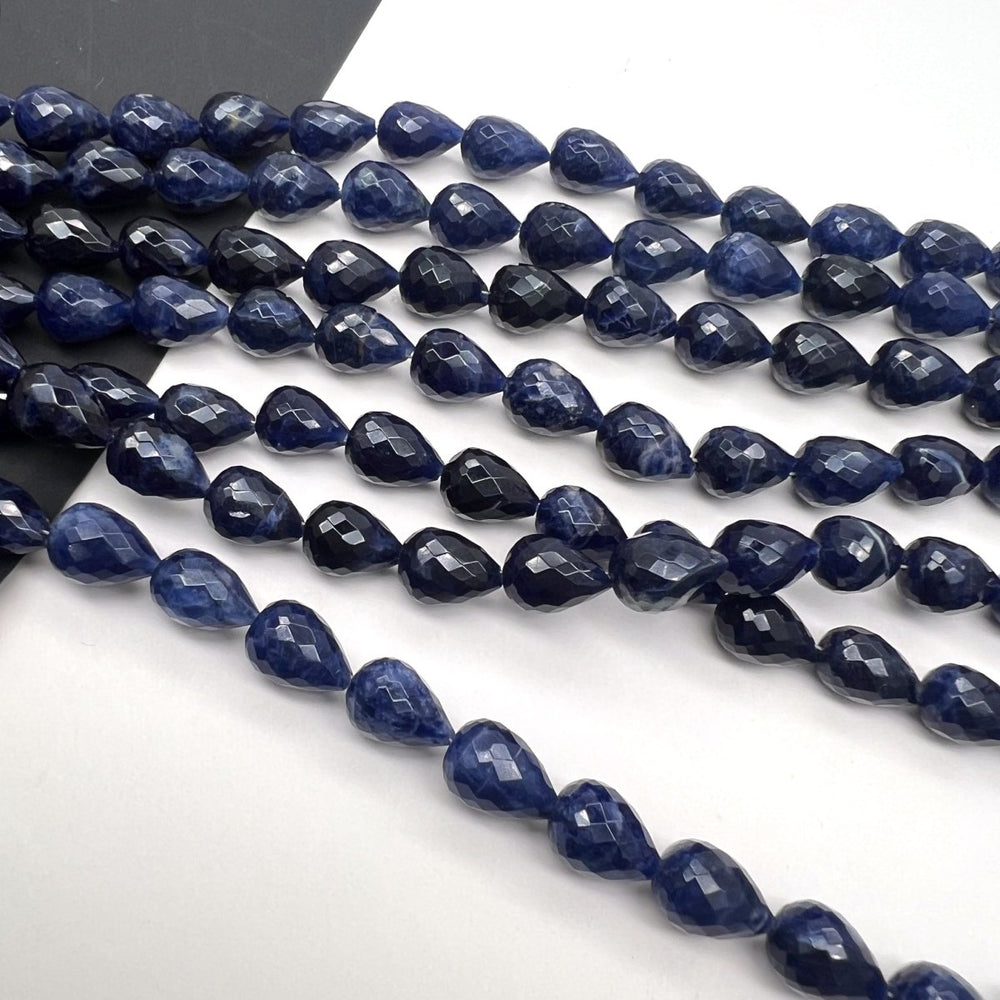 高品質ソーダライト*貫通ドロップカット*約9×7ｍｍ前後 - aoneko_gems